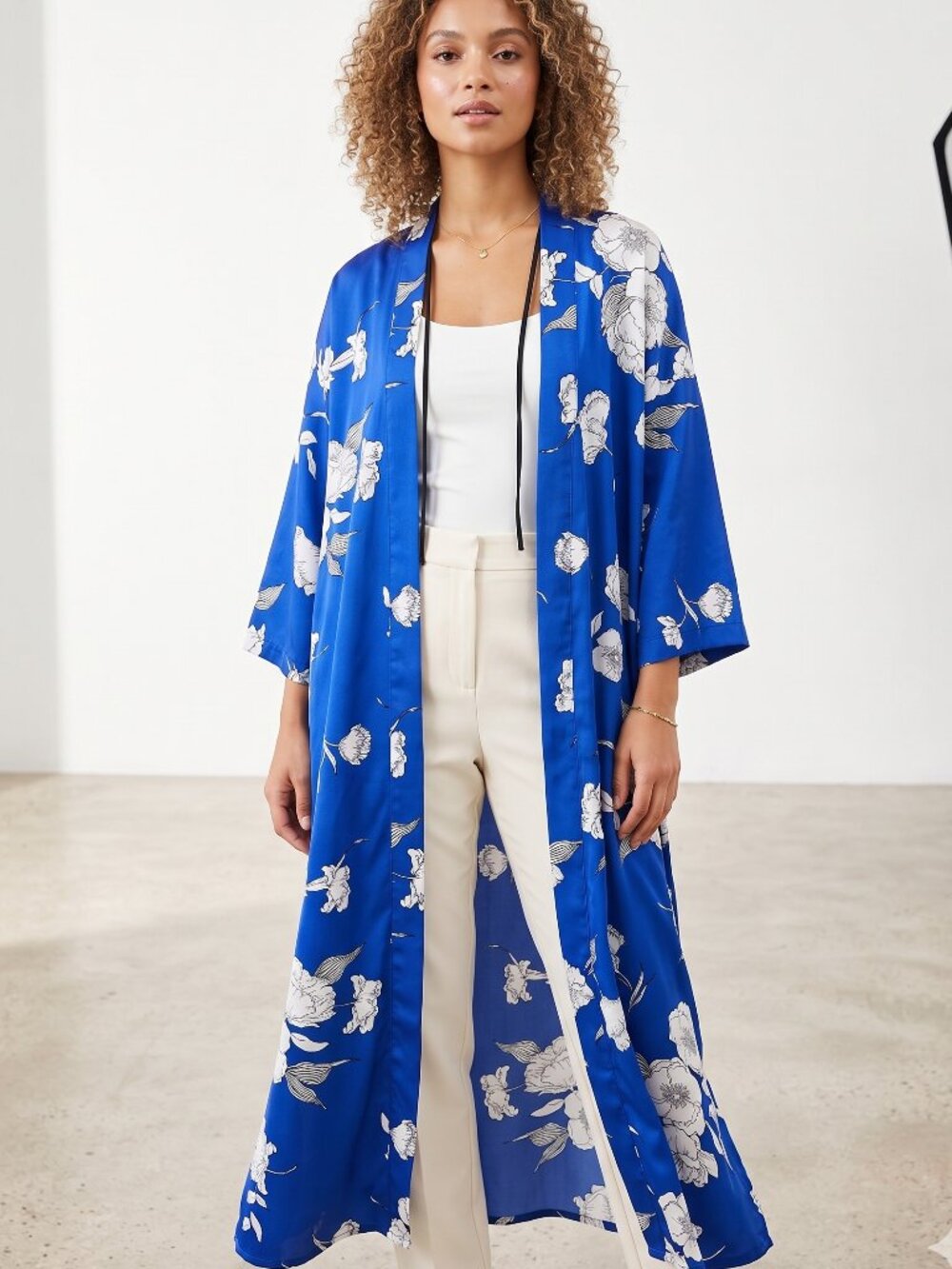 BLUE FLORAL KIMONO 1x